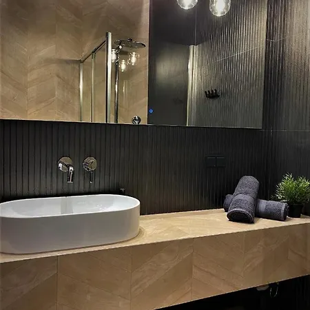 Oliwa Am Calsberg 5a * 그단스크