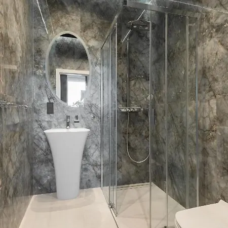 Oliwa Am Calsberg 5a 그단스크